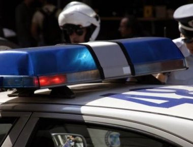 24χρονη έβαζε τα τρία ανήλικα ανίψια της να ζητιανεύουν στα φανάρια στην Πάτρα